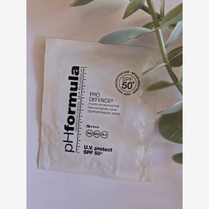 pHformula U.V. protect SPF 50+ PRO DEFENCE3 Varepr�ve 2 ml