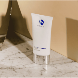 iS CLINICAL Cream Cleanser 120 ml
